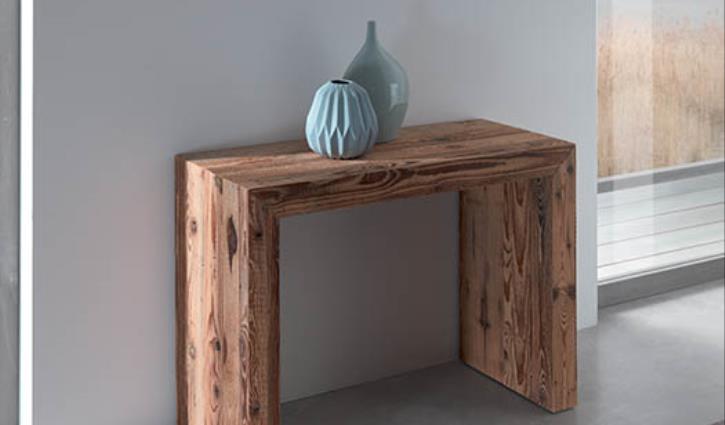GLASS CONSOLE